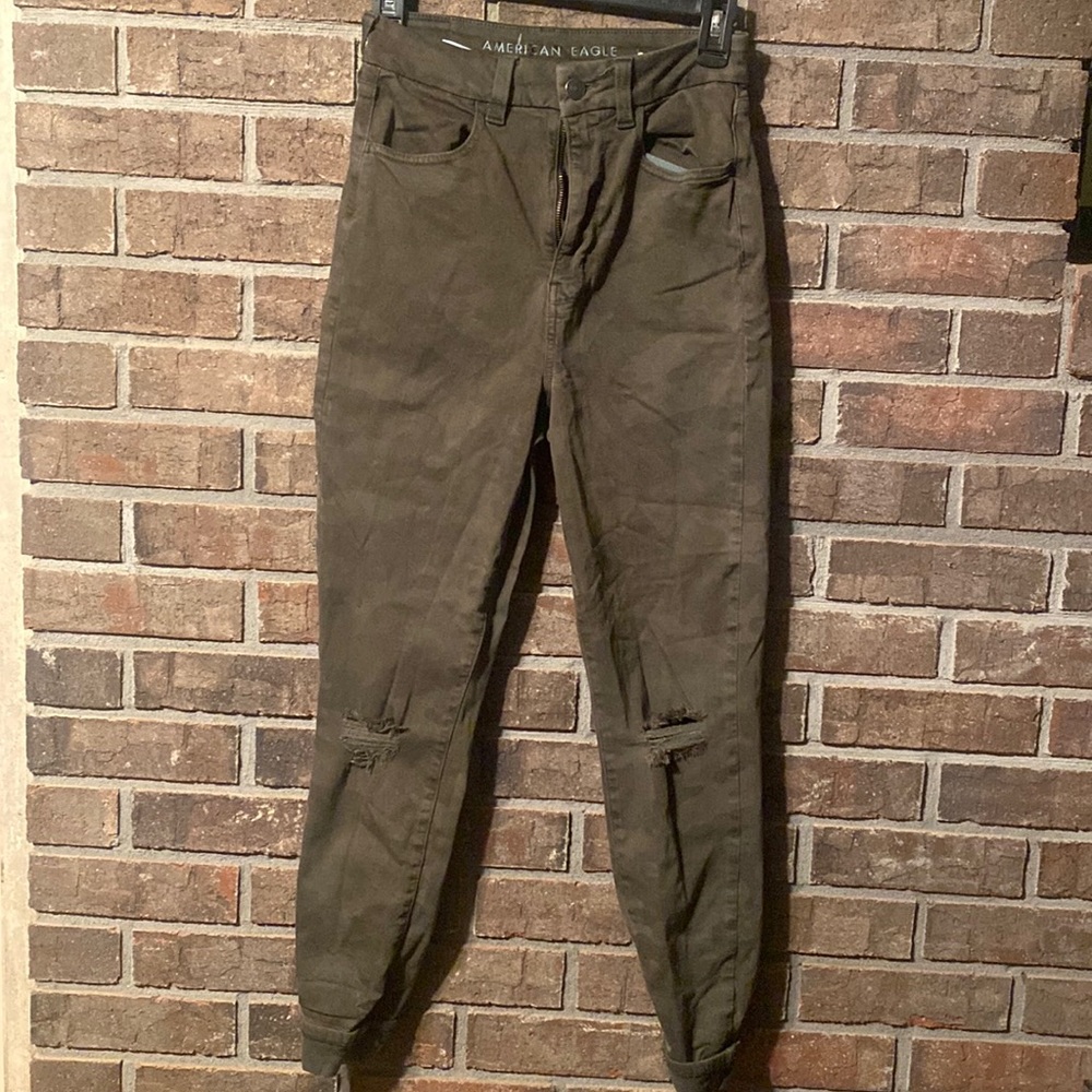 American eagle camo green distressed curvy super high rose jeggings
